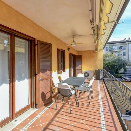 Prestige Apartment Sirmione Exterior photo